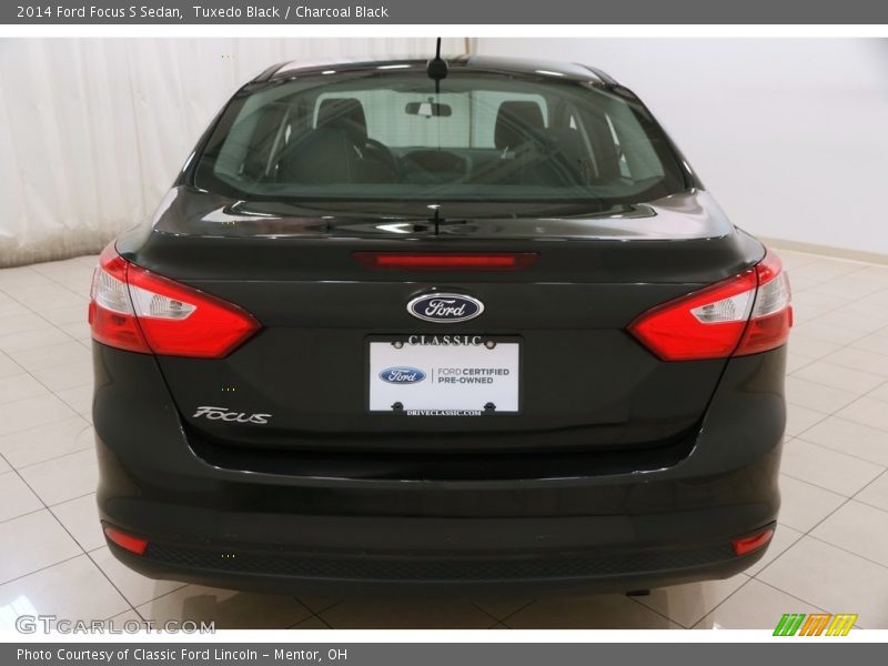 Tuxedo Black / Charcoal Black 2014 Ford Focus S Sedan