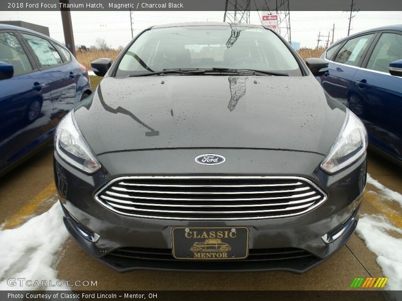 Magnetic / Charcoal Black 2018 Ford Focus Titanium Hatch