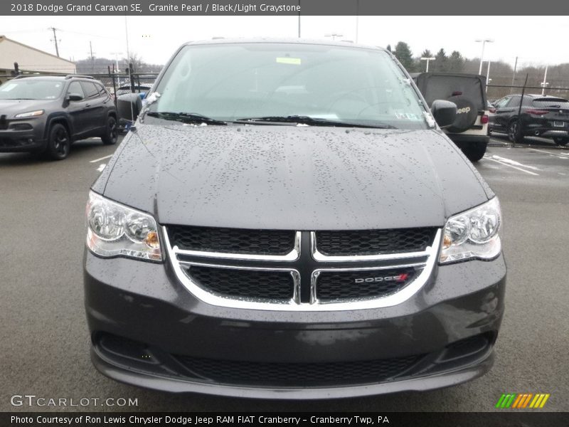 Granite Pearl / Black/Light Graystone 2018 Dodge Grand Caravan SE