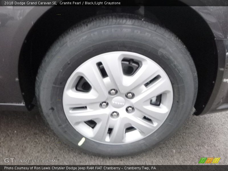 Granite Pearl / Black/Light Graystone 2018 Dodge Grand Caravan SE