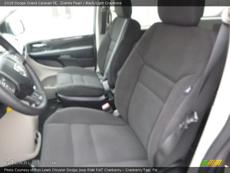 Granite Pearl / Black/Light Graystone 2018 Dodge Grand Caravan SE
