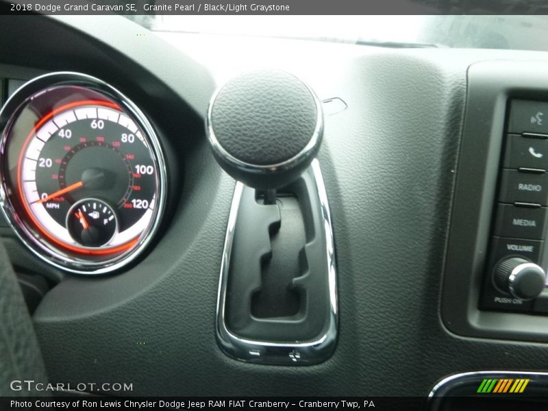 Granite Pearl / Black/Light Graystone 2018 Dodge Grand Caravan SE
