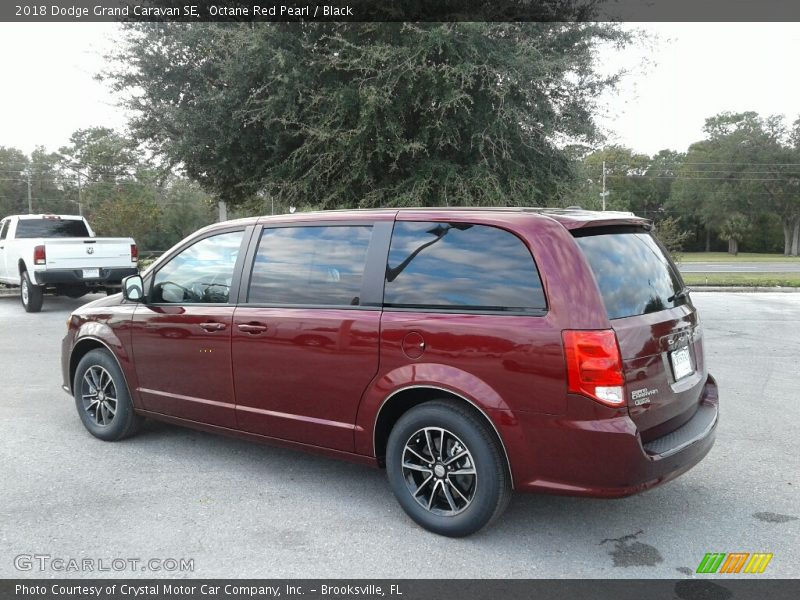 Octane Red Pearl / Black 2018 Dodge Grand Caravan SE