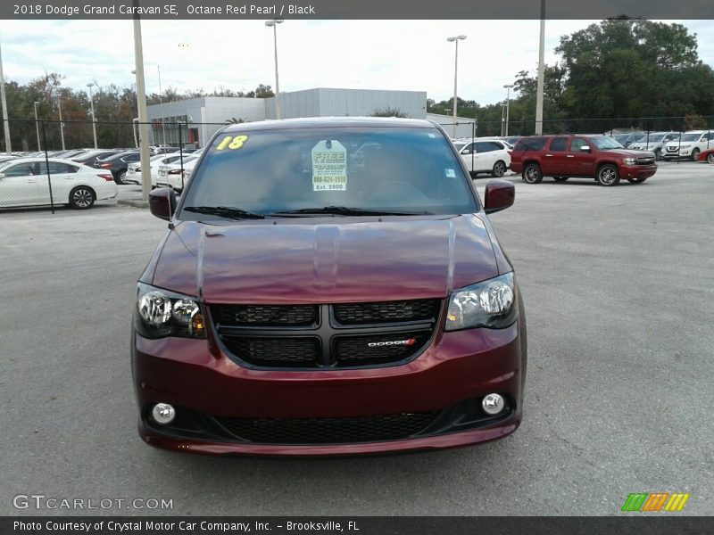 Octane Red Pearl / Black 2018 Dodge Grand Caravan SE