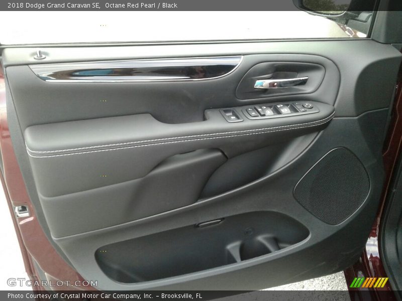 Octane Red Pearl / Black 2018 Dodge Grand Caravan SE