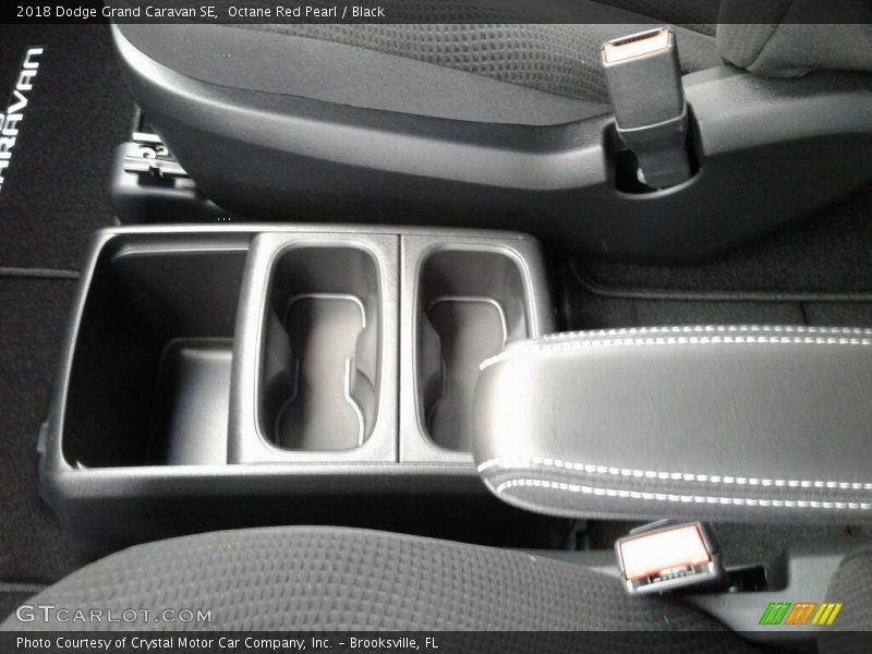 Octane Red Pearl / Black 2018 Dodge Grand Caravan SE