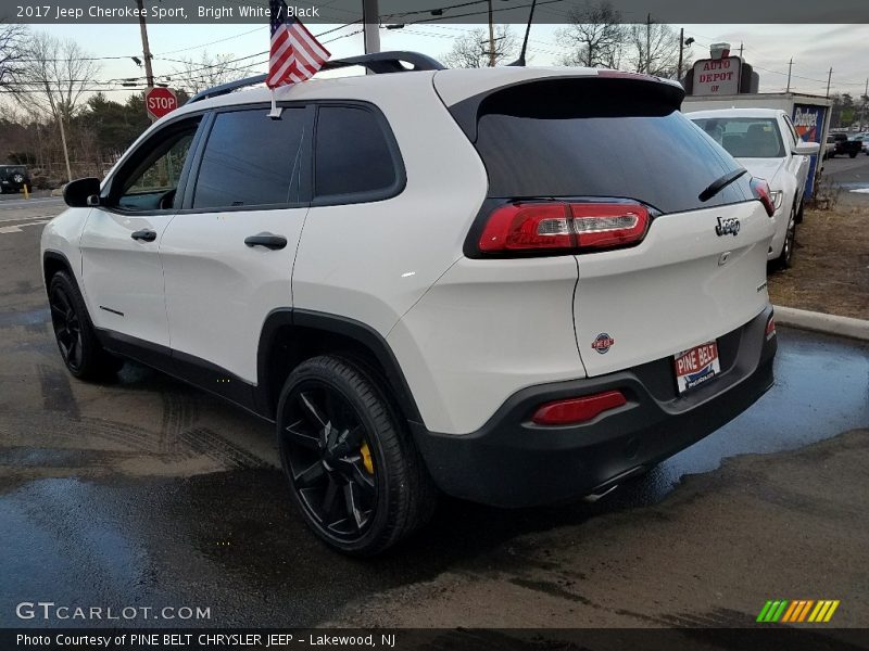 Bright White / Black 2017 Jeep Cherokee Sport