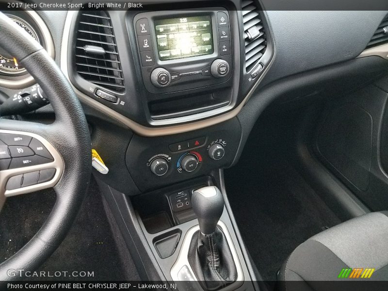 Bright White / Black 2017 Jeep Cherokee Sport