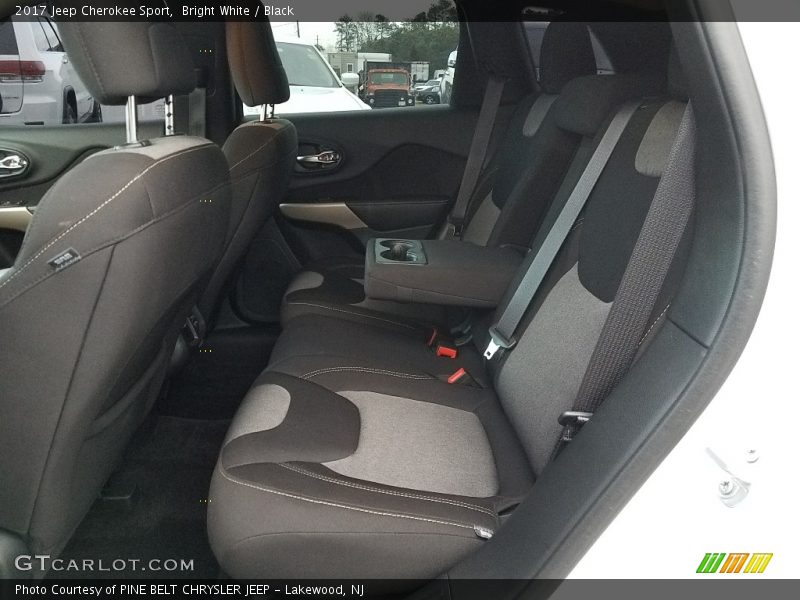 Bright White / Black 2017 Jeep Cherokee Sport