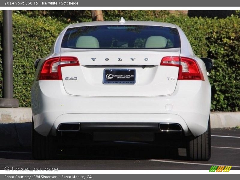 Ice White / Soft Beige 2014 Volvo S60 T5