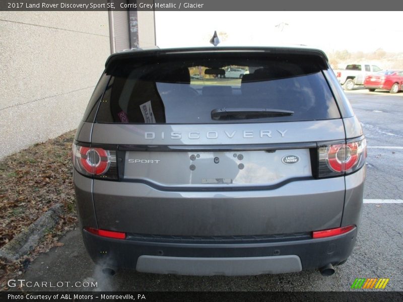 Corris Grey Metallic / Glacier 2017 Land Rover Discovery Sport SE