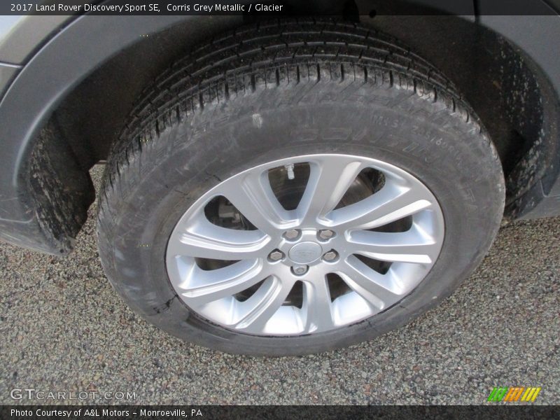 Corris Grey Metallic / Glacier 2017 Land Rover Discovery Sport SE