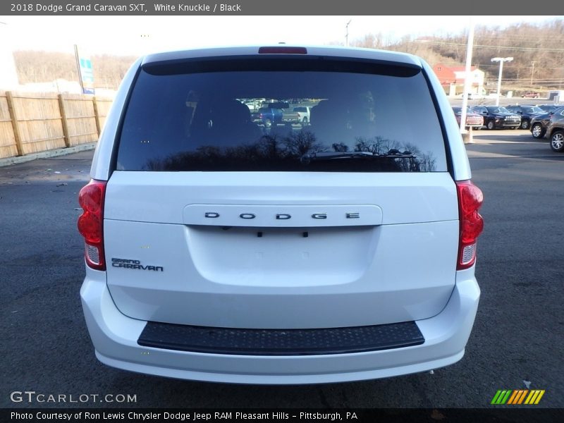 White Knuckle / Black 2018 Dodge Grand Caravan SXT