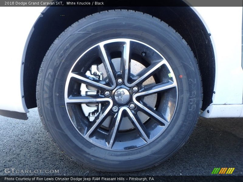 White Knuckle / Black 2018 Dodge Grand Caravan SXT