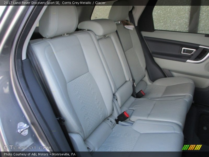 Corris Grey Metallic / Glacier 2017 Land Rover Discovery Sport SE