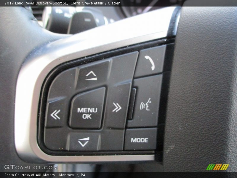 Corris Grey Metallic / Glacier 2017 Land Rover Discovery Sport SE