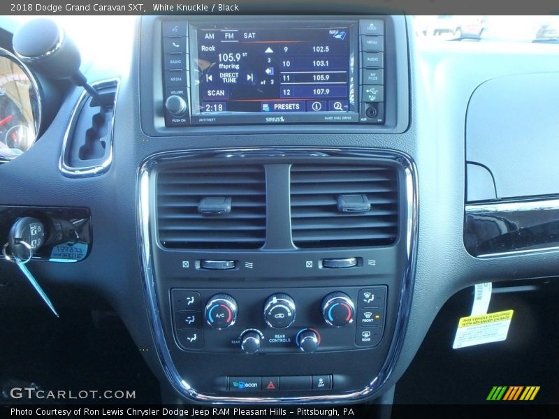 White Knuckle / Black 2018 Dodge Grand Caravan SXT
