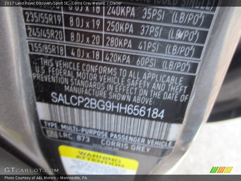 Corris Grey Metallic / Glacier 2017 Land Rover Discovery Sport SE