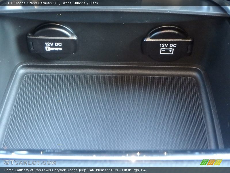 White Knuckle / Black 2018 Dodge Grand Caravan SXT