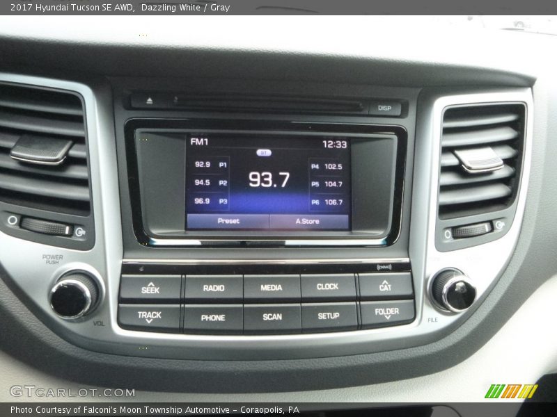 Dazzling White / Gray 2017 Hyundai Tucson SE AWD