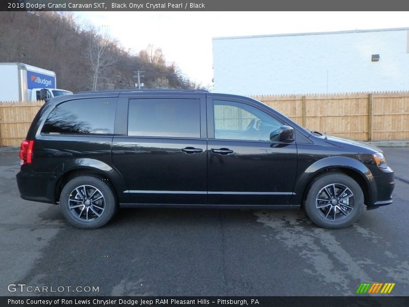 Black Onyx Crystal Pearl / Black 2018 Dodge Grand Caravan SXT