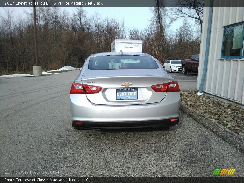 Silver Ice Metallic / Jet Black 2017 Chevrolet Malibu LT