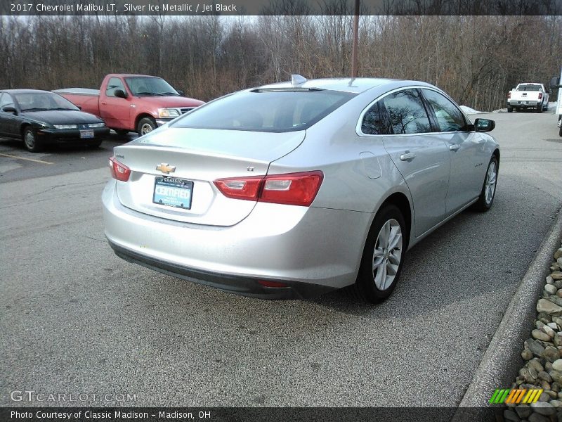 Silver Ice Metallic / Jet Black 2017 Chevrolet Malibu LT
