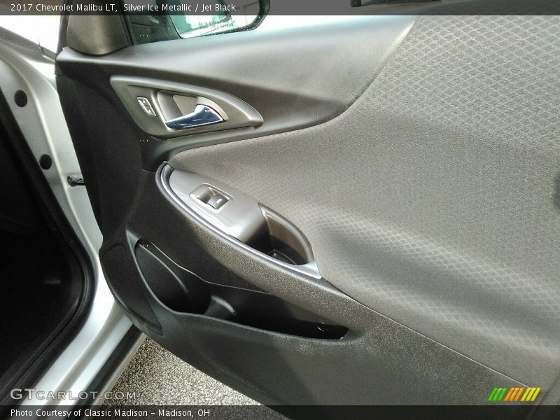 Silver Ice Metallic / Jet Black 2017 Chevrolet Malibu LT
