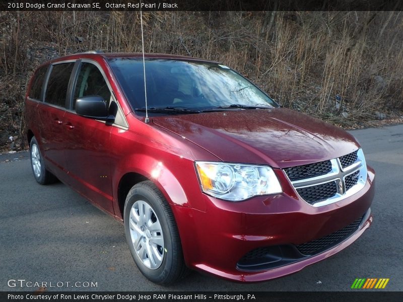 Octane Red Pearl / Black 2018 Dodge Grand Caravan SE