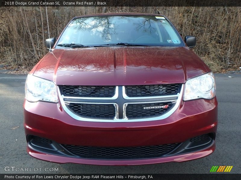 Octane Red Pearl / Black 2018 Dodge Grand Caravan SE