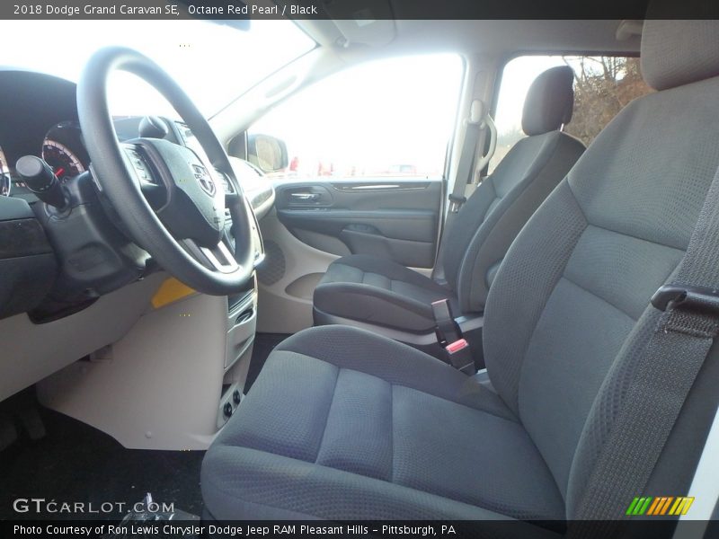 Octane Red Pearl / Black 2018 Dodge Grand Caravan SE