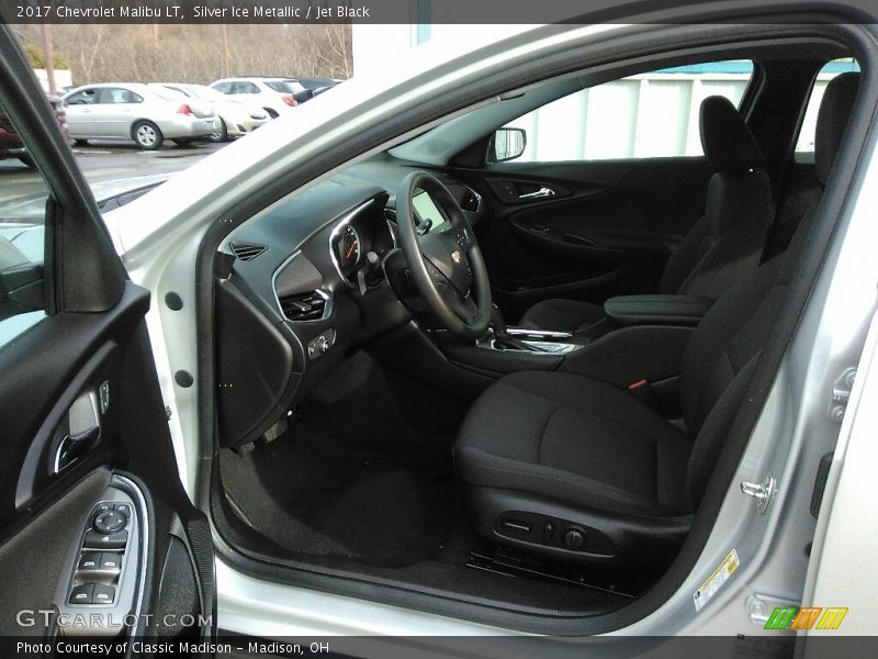 Silver Ice Metallic / Jet Black 2017 Chevrolet Malibu LT
