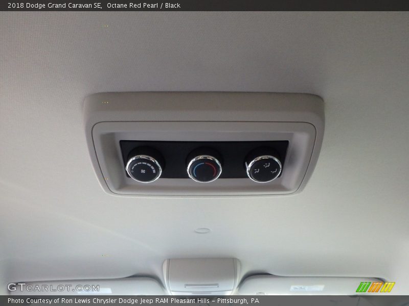 Octane Red Pearl / Black 2018 Dodge Grand Caravan SE