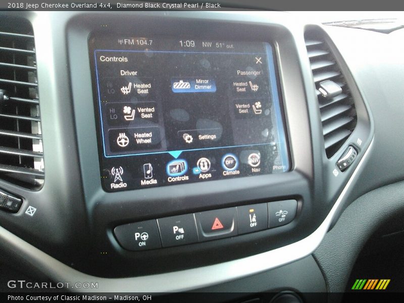 Diamond Black Crystal Pearl / Black 2018 Jeep Cherokee Overland 4x4