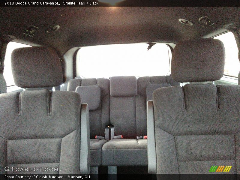 Granite Pearl / Black 2018 Dodge Grand Caravan SE