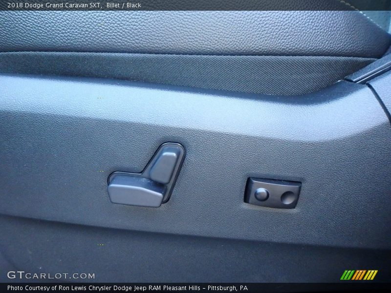 Billet / Black 2018 Dodge Grand Caravan SXT