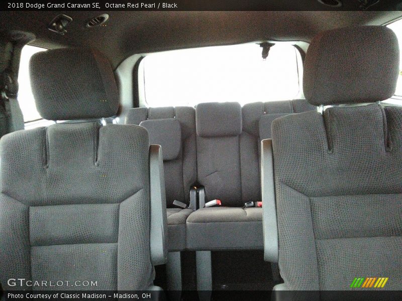 Octane Red Pearl / Black 2018 Dodge Grand Caravan SE