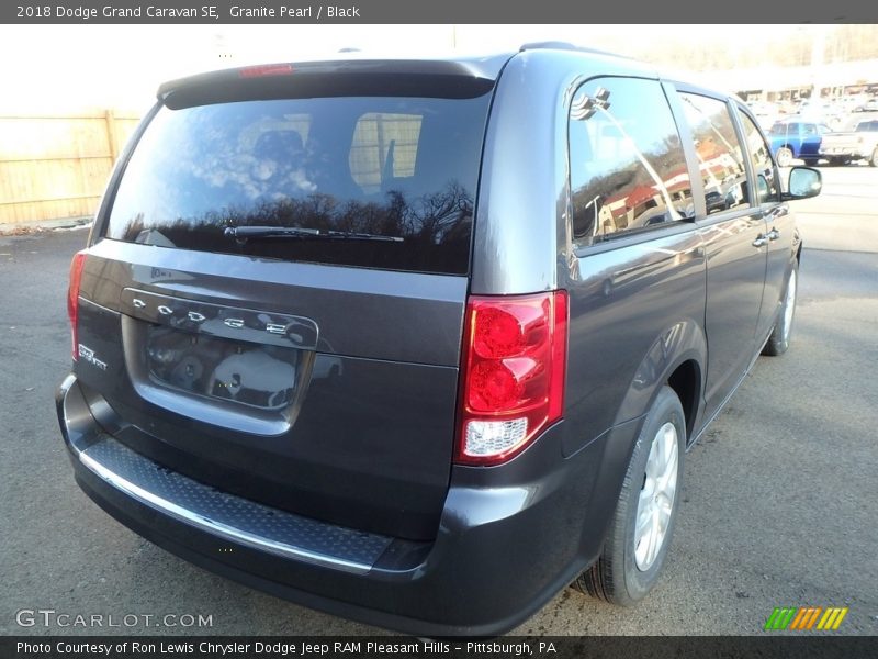 Granite Pearl / Black 2018 Dodge Grand Caravan SE