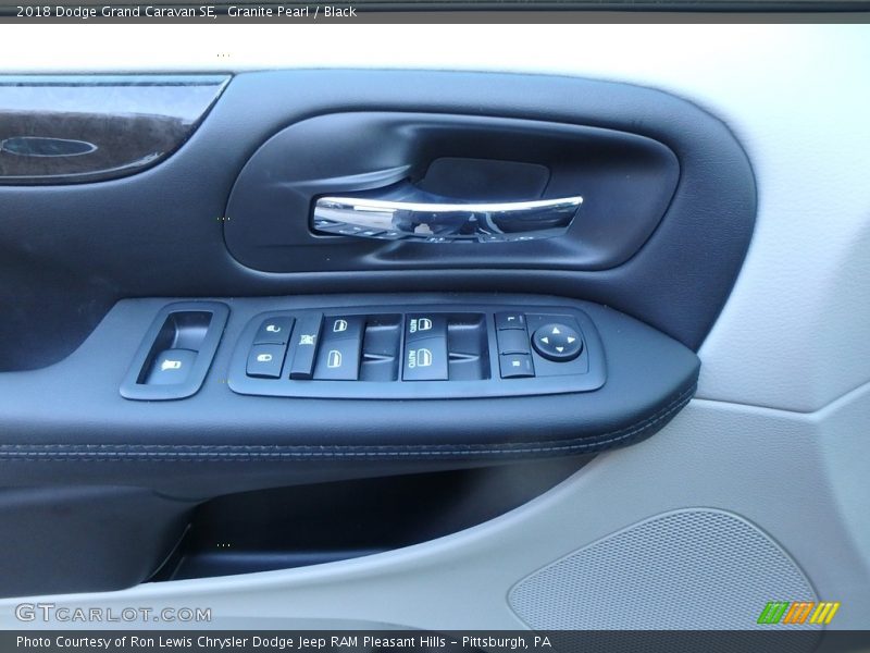 Granite Pearl / Black 2018 Dodge Grand Caravan SE