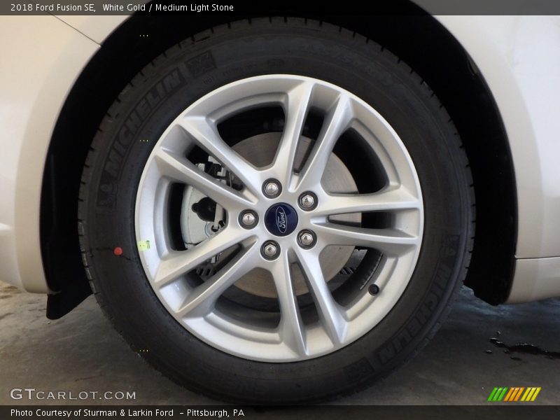 White Gold / Medium Light Stone 2018 Ford Fusion SE