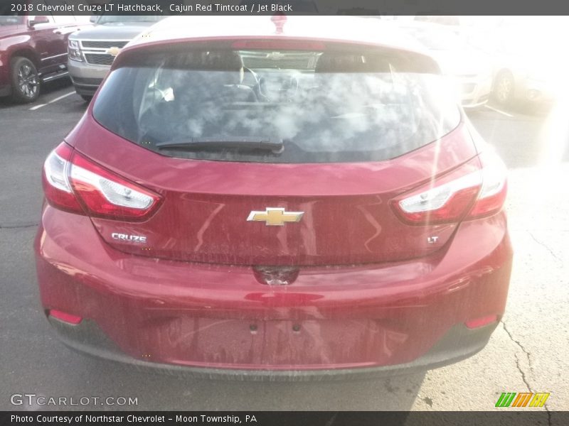 Cajun Red Tintcoat / Jet Black 2018 Chevrolet Cruze LT Hatchback