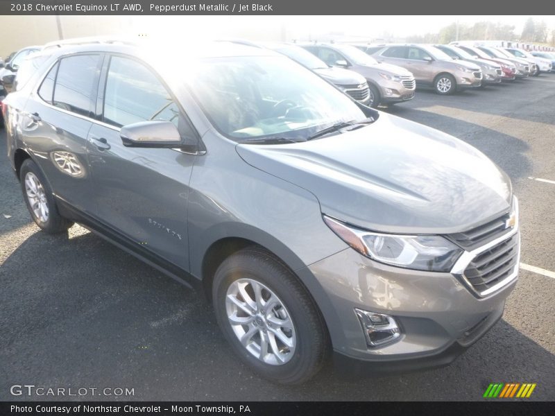 Pepperdust Metallic / Jet Black 2018 Chevrolet Equinox LT AWD
