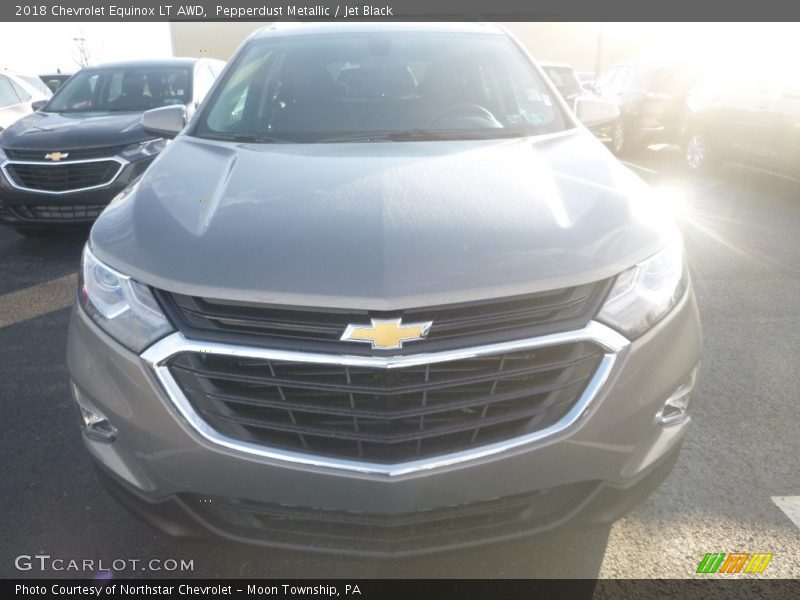 Pepperdust Metallic / Jet Black 2018 Chevrolet Equinox LT AWD