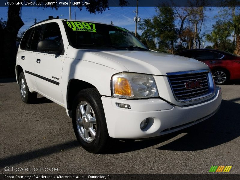 Summit White / Light Gray 2006 GMC Envoy SLE