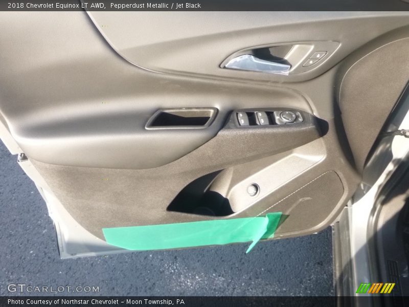 Pepperdust Metallic / Jet Black 2018 Chevrolet Equinox LT AWD