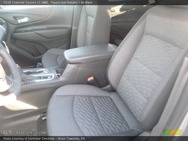 Pepperdust Metallic / Jet Black 2018 Chevrolet Equinox LT AWD