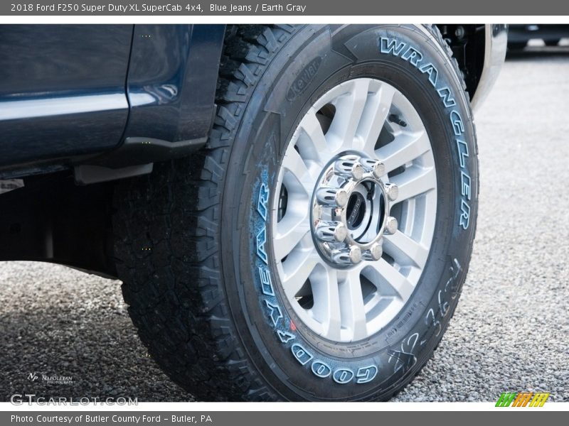 Blue Jeans / Earth Gray 2018 Ford F250 Super Duty XL SuperCab 4x4