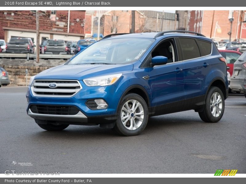 Lightning Blue / Charcoal Black 2018 Ford Escape SE 4WD