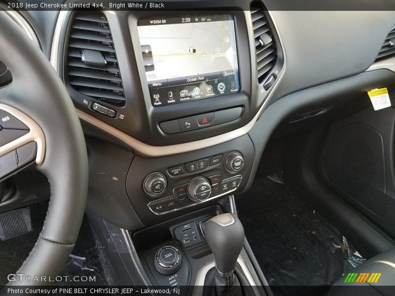 Bright White / Black 2018 Jeep Cherokee Limited 4x4