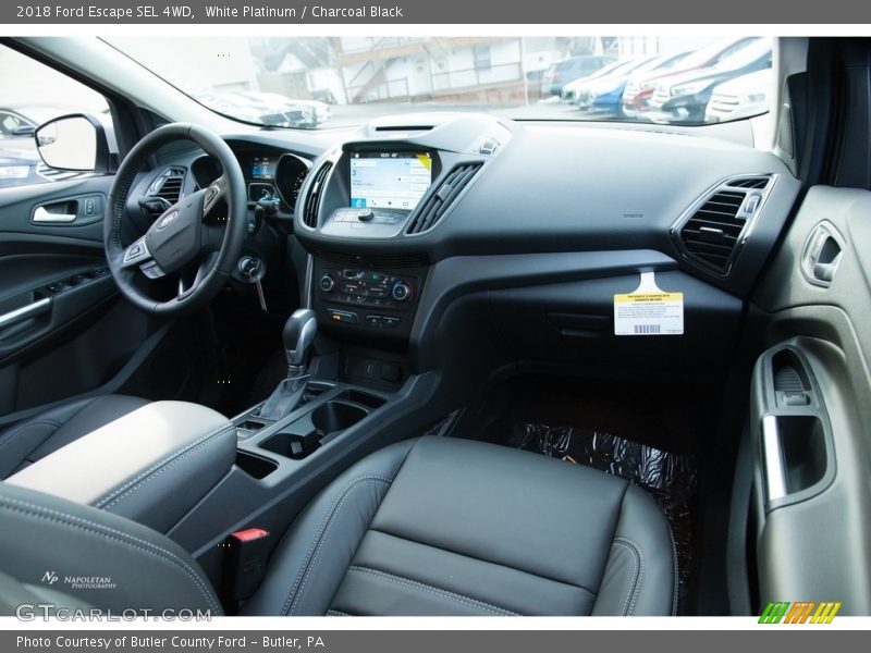 White Platinum / Charcoal Black 2018 Ford Escape SEL 4WD